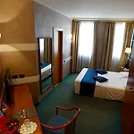 Classic Tulipano Hotel 3*