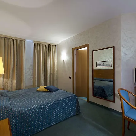 ホテル Classic Tulipano 3*