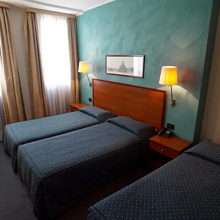 Classic Tulipano Hotel