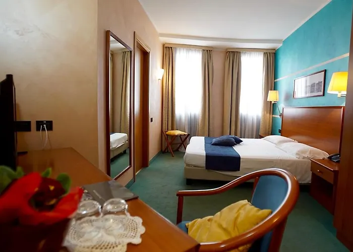 Classic Tulipano Hotel